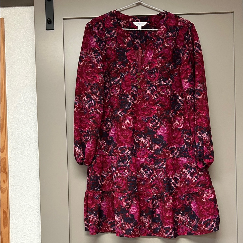 Time and Tru Red and Black Floral Long Sleeve Dress